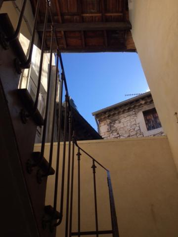 Appart Sympa Dans Le Vieux Nimes Exterior photo